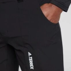 ADIDAS Men’s Zupahike Hiking Shorts -Outdoor Sports Store go 633886 e